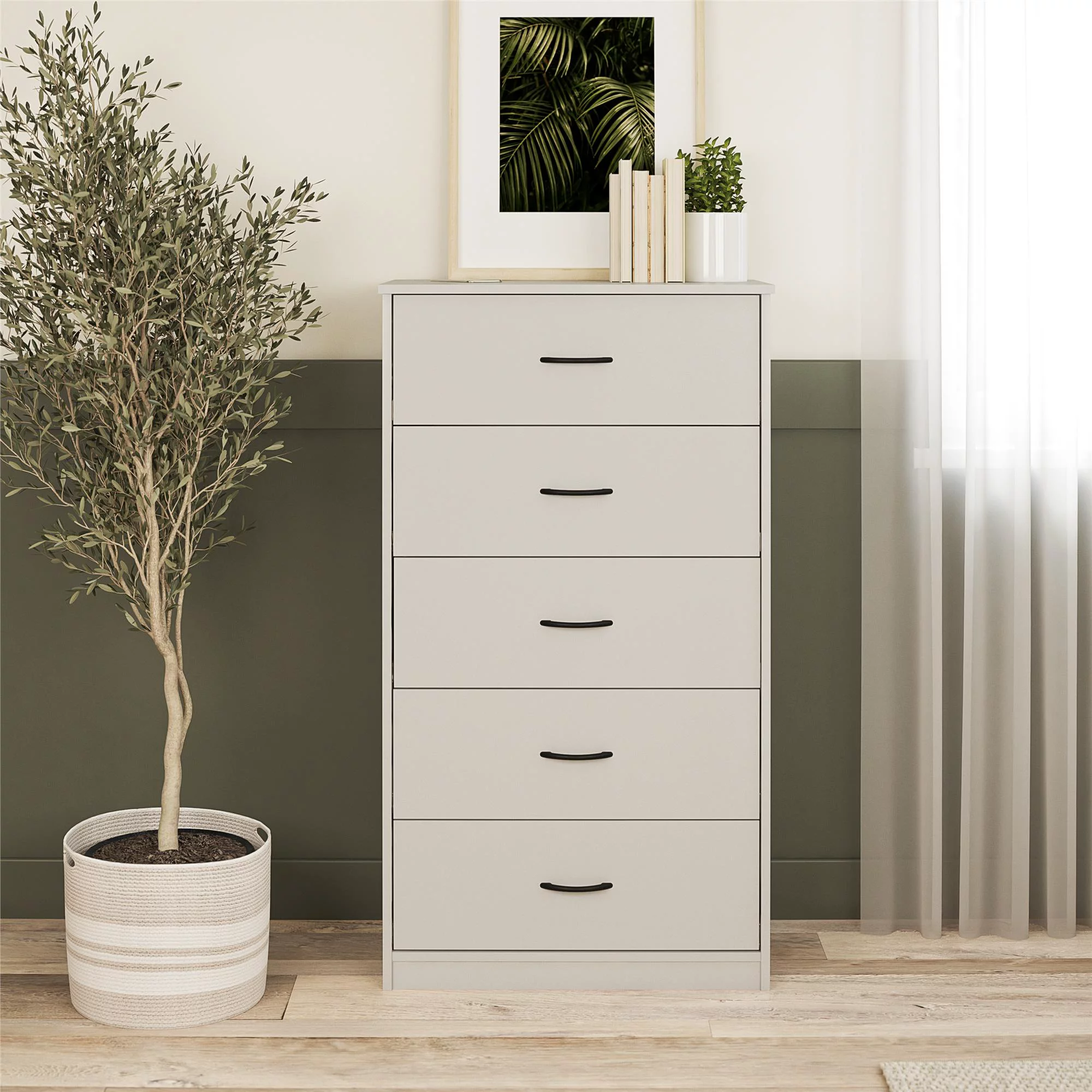Mainstays Classic 5 Drawer Dresser. Gray