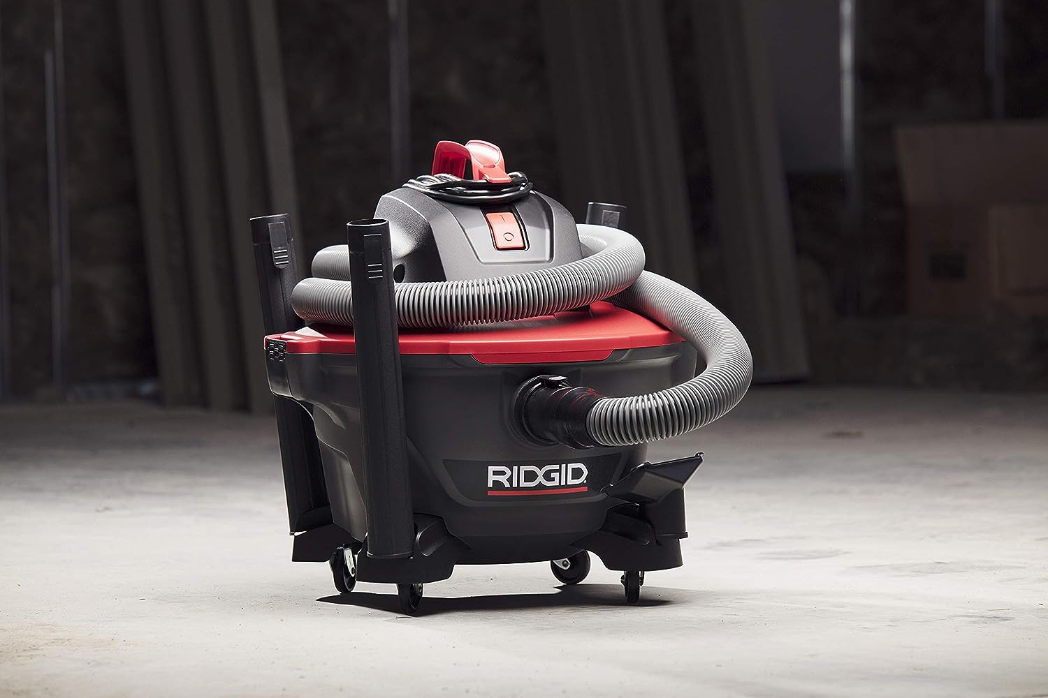 RIDGID 62698 RT0600 NXT 6-Gal. Wet Dry Shop Vacuum with Casters. 4.25 Peak HP Motor. and Pro Locking Hose. Dark Gray and Red