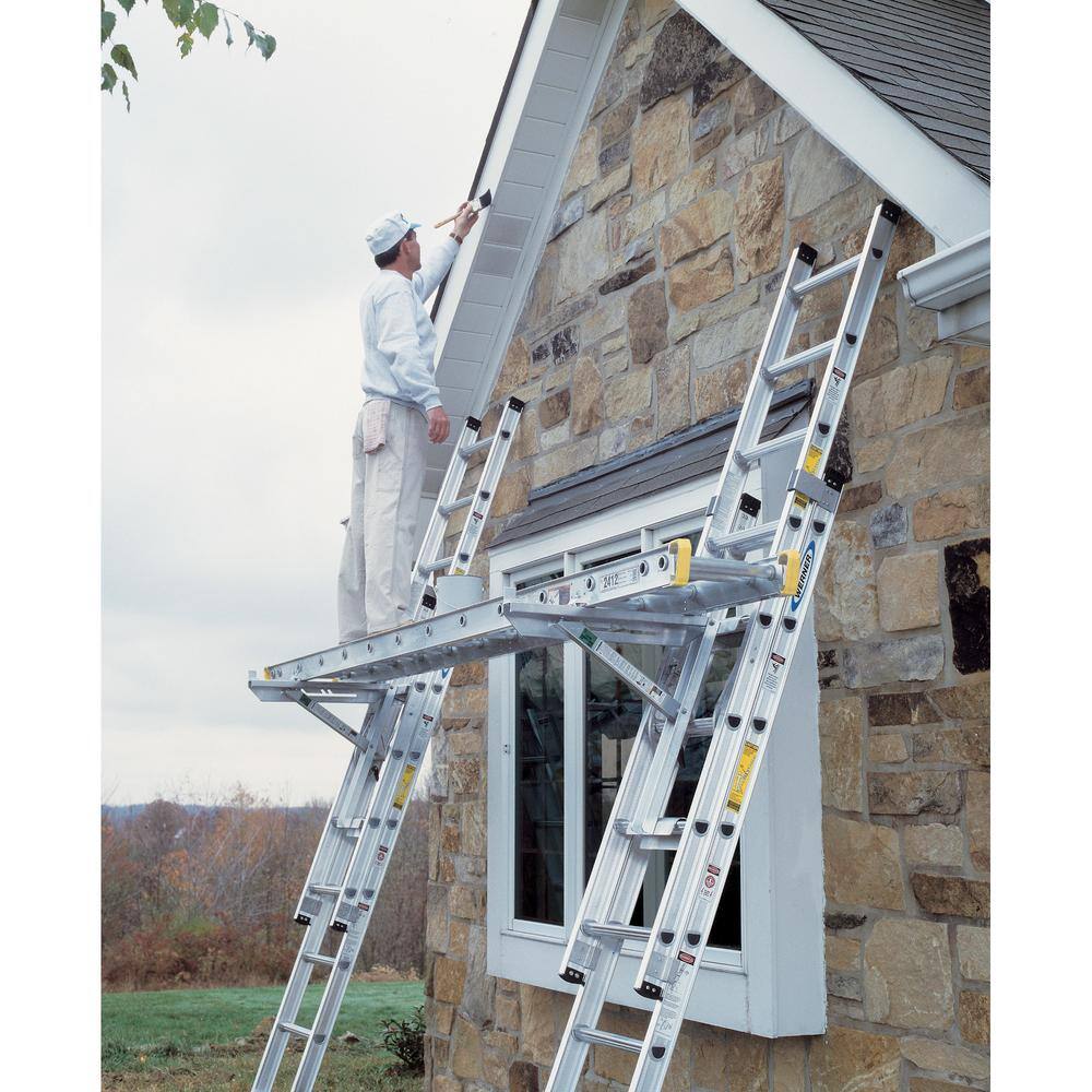 Werner D1528-2 28 ft. Aluminum D-Rung Extension Ladder with 300 lbs. Load Capacity Type IA Duty Rating