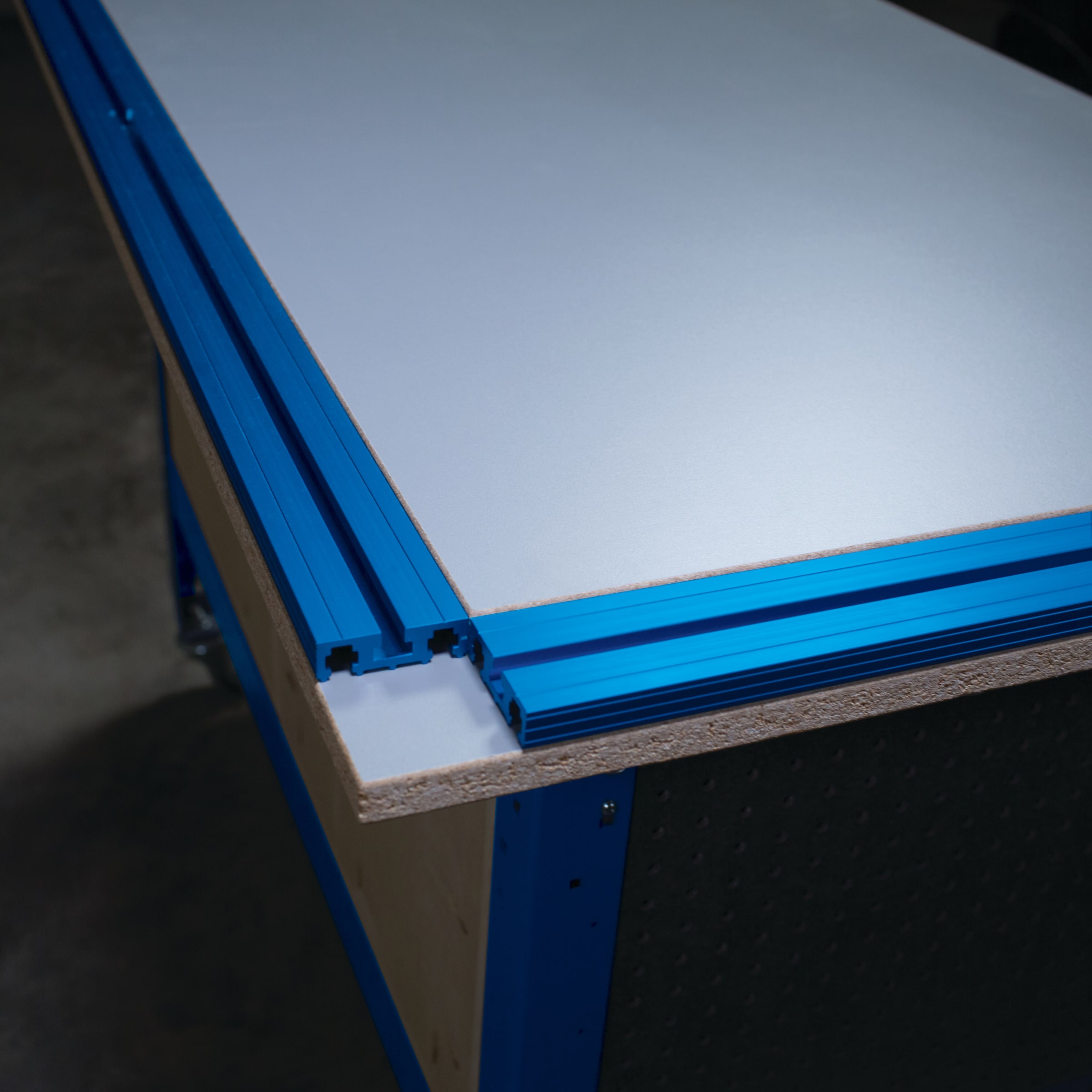 Kreg Universal Clamp Trak Kit (27″ x 69″)