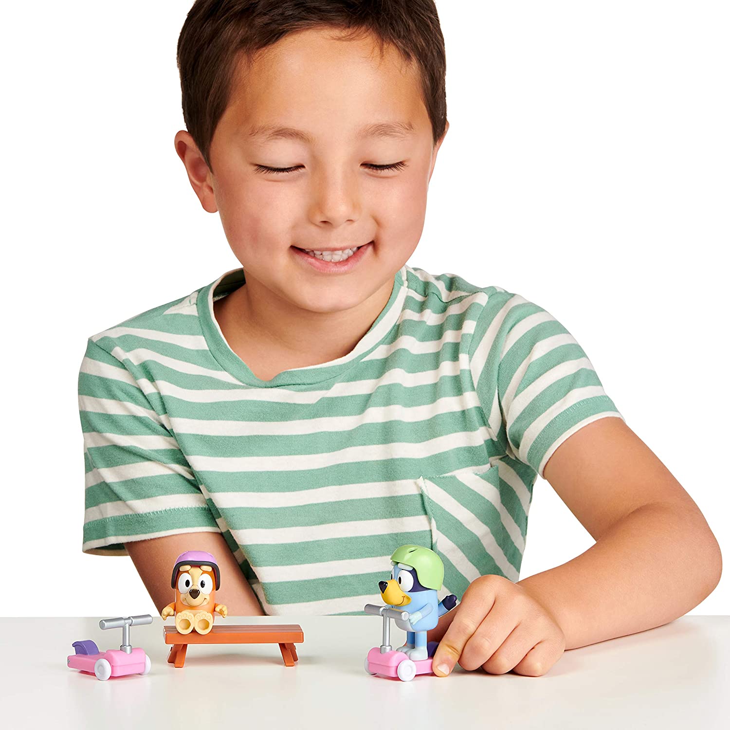 Bluey Vehicle 2-Pack. 2.5-3″ Bluey & Bingo Articulated Figures - Scooter Time