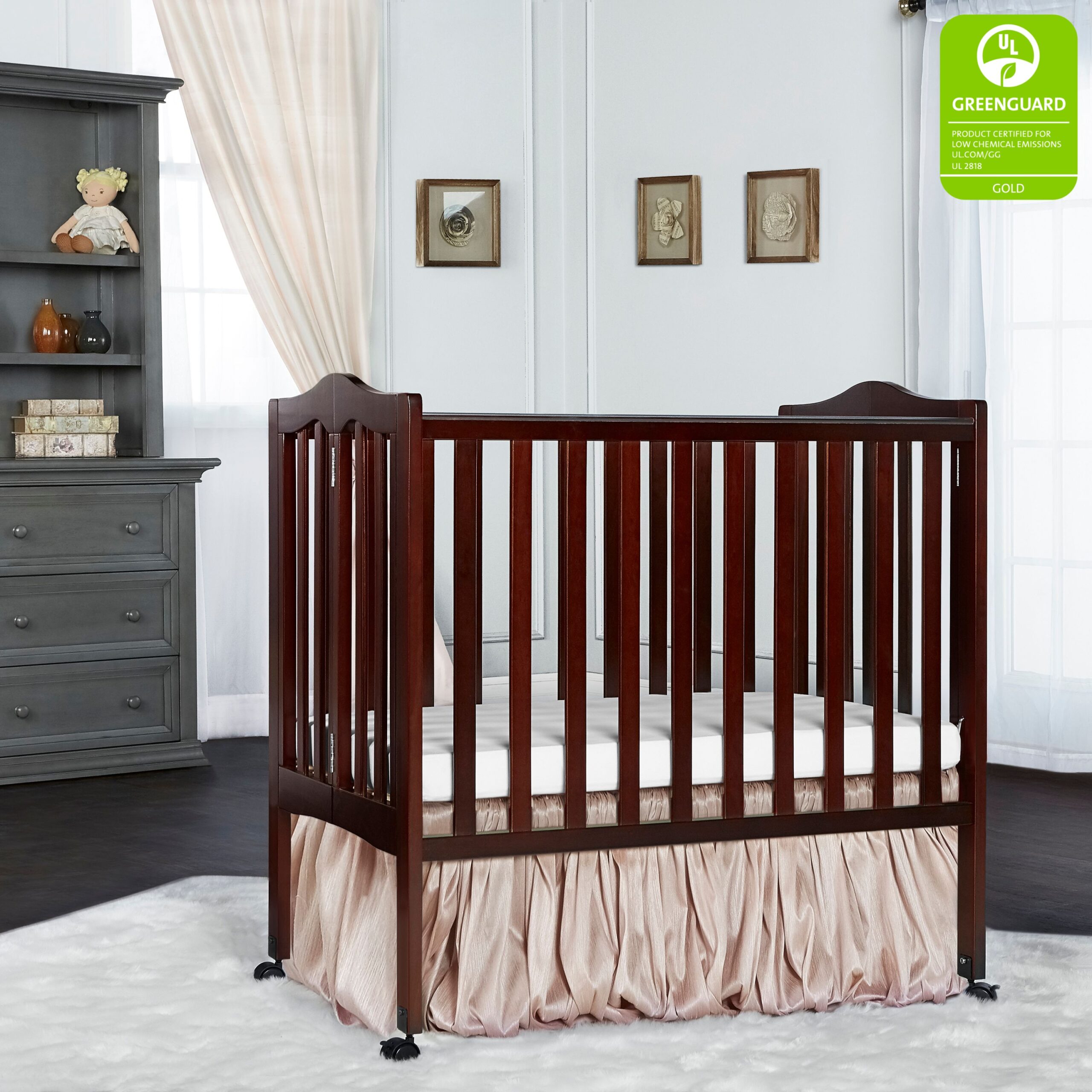 Dream On Me 2-in-1 Lightweight Folding Portable Crib. Espresso