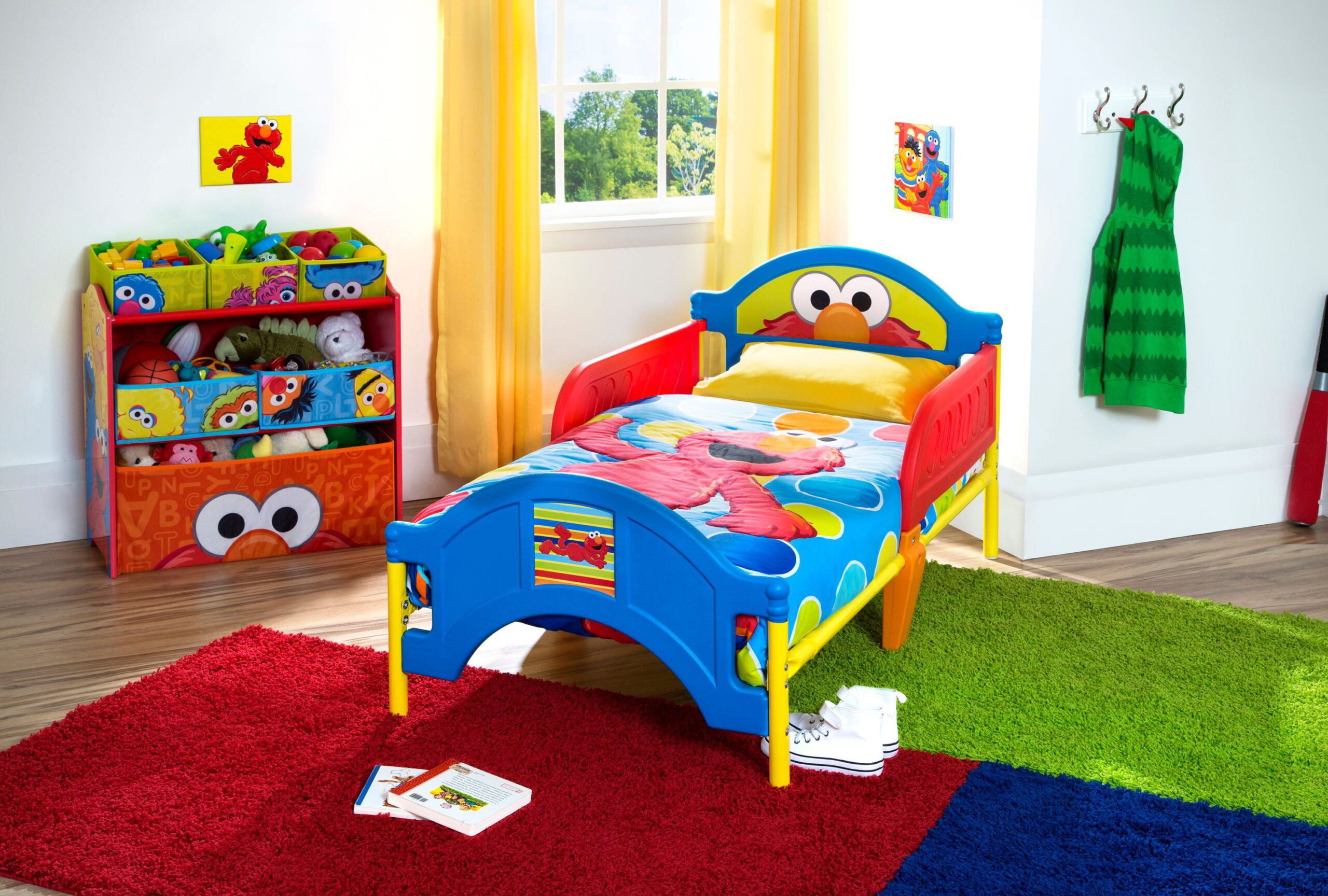 Delta Children Sesame Street Elmo Plastic Toddler Bed. Red and Blue