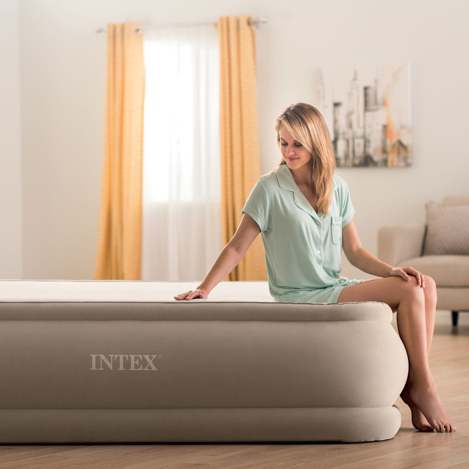Intex Dura-Beam 20″ Thick PremAire ThermaLux Airbed Mattress with Digital Built-in Comfort Pump. Queen