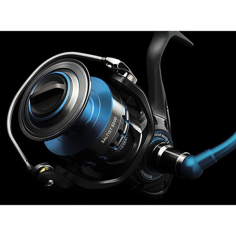DAIWA Saltist Series Spinning Reels - Saltist 4000 spinning reel