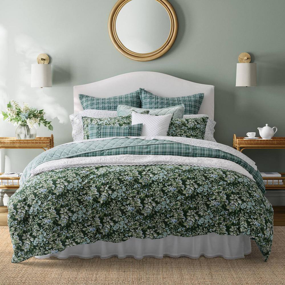 Laura Ashley  Bramble Floral 7-Piece Green Cotton Full/Queen Comforter Bonus Set