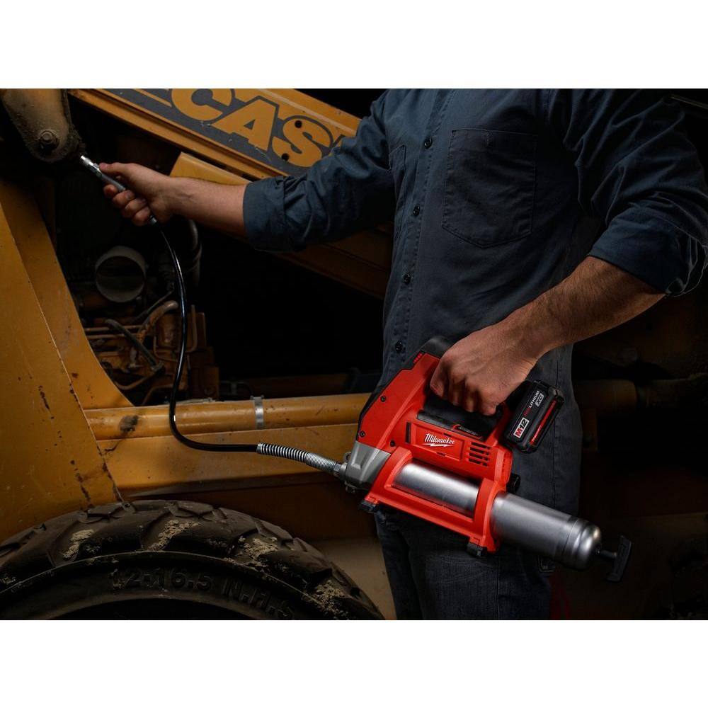 Milwaukee 2446-21XC-2420-20 M12 12V Lithium-Ion Cordless Grease Gun XC Kit with M12 Hackzall