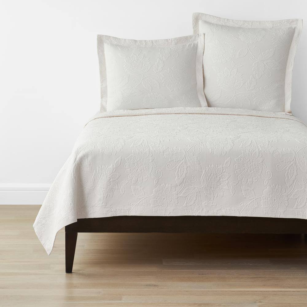 The Company Store  Putnam Matelasse Ivory Cotton Queen Coverlet - Ivory