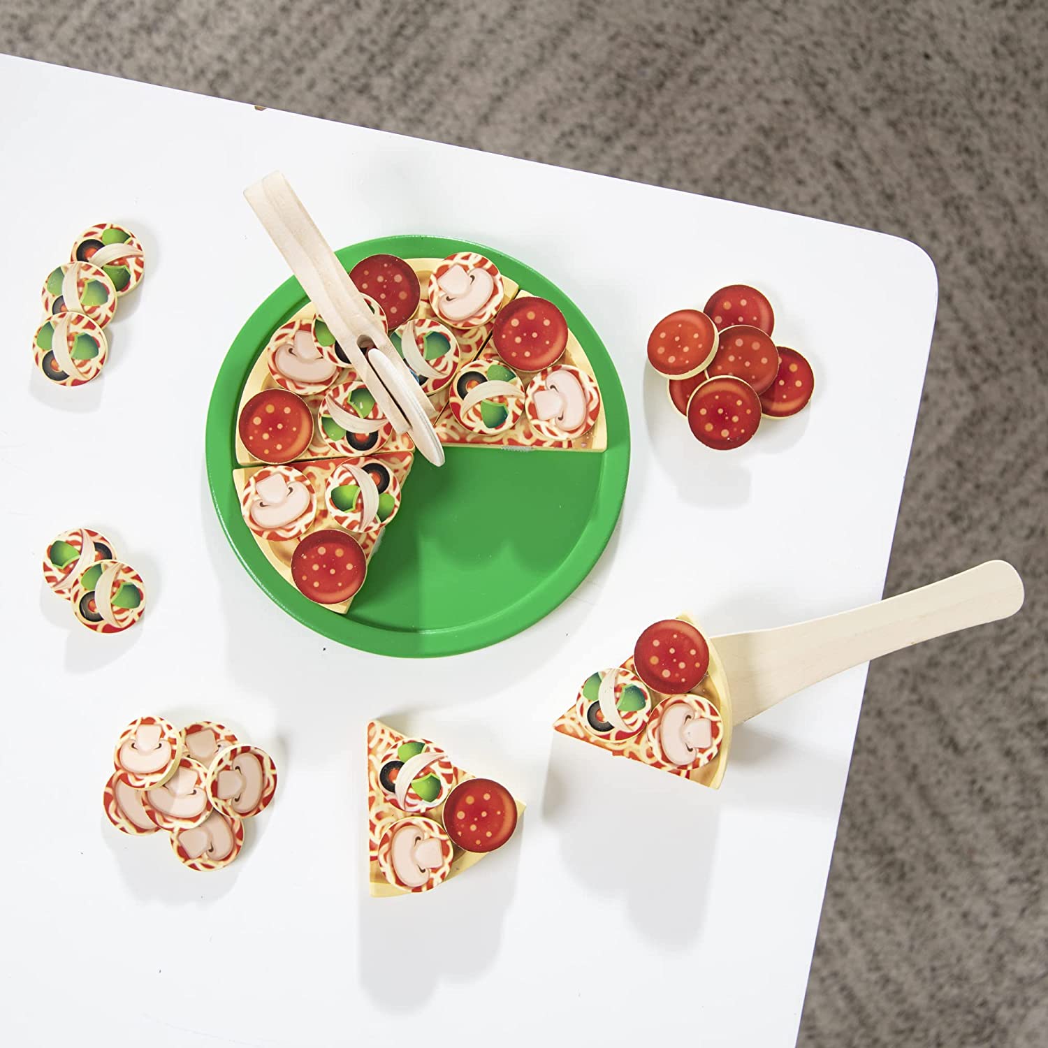 Melissa & Doug Wooden Pizza Play Food Set With 36 Toppings