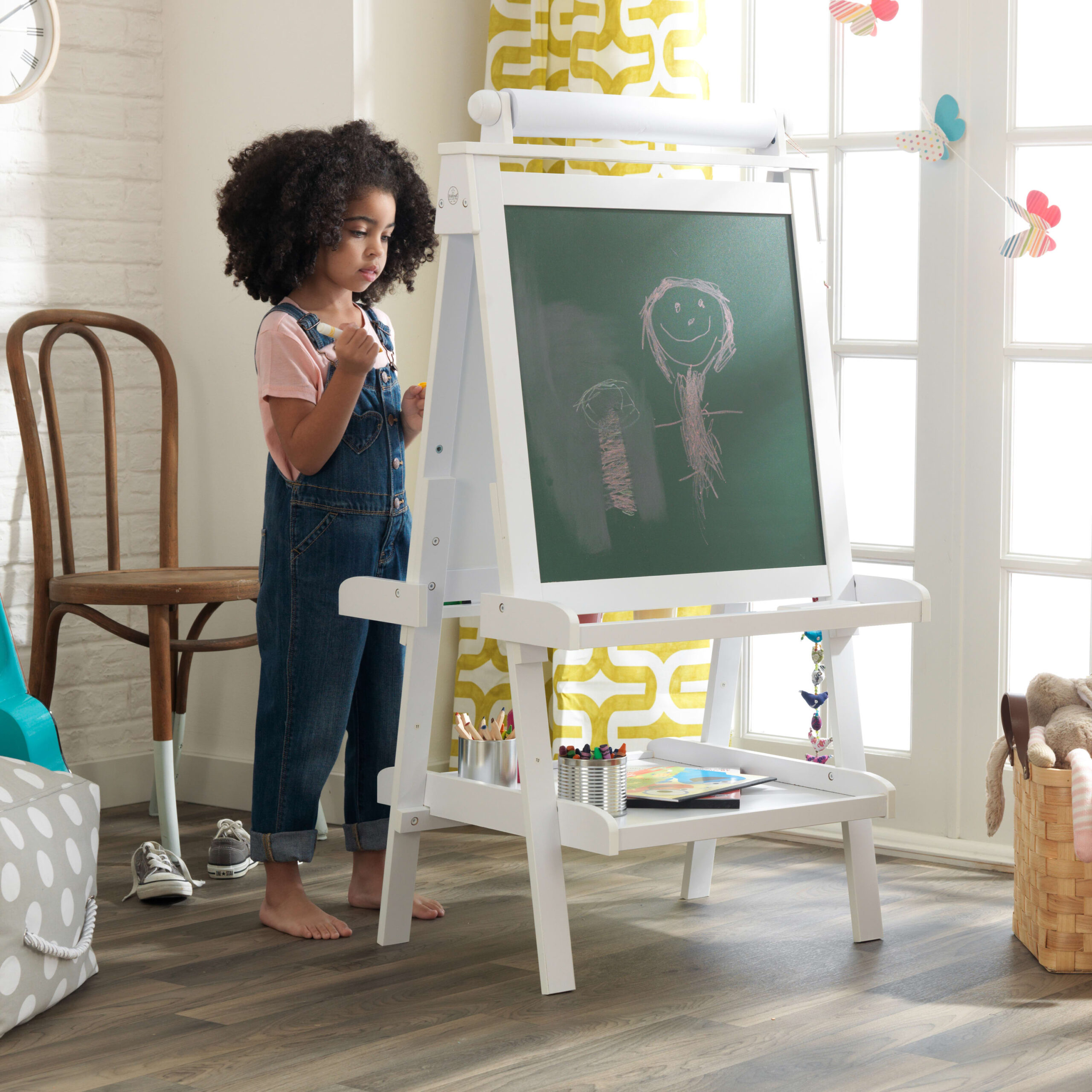 KidKraft Deluxe Wooden Easel with Chalkboard and Dry Erase Surfaces. Paper Roll and Paint Cups - White