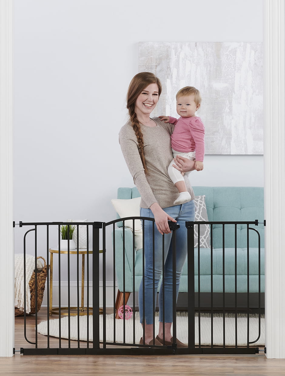 Regalo 58″ Extra Wide Arched Decor Baby Safety Gate. Extra Wide Gate
