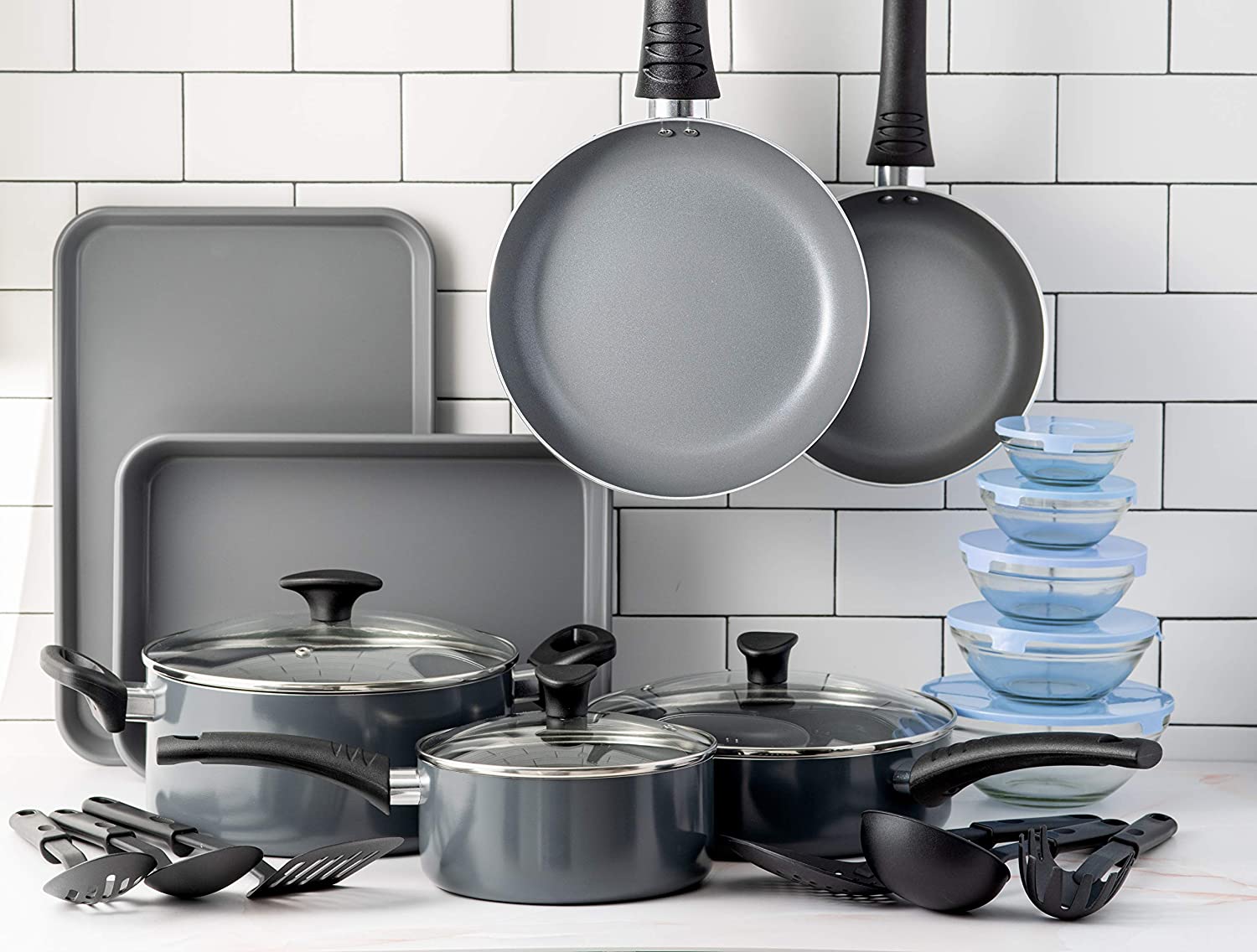 BELLA Nonstick Cookware Set with Glass Lids - Aluminum Bakeware. Pots and Pans. Storage Bowls & Utensils. Compatible with All Stovetops. 21 Piece. Black