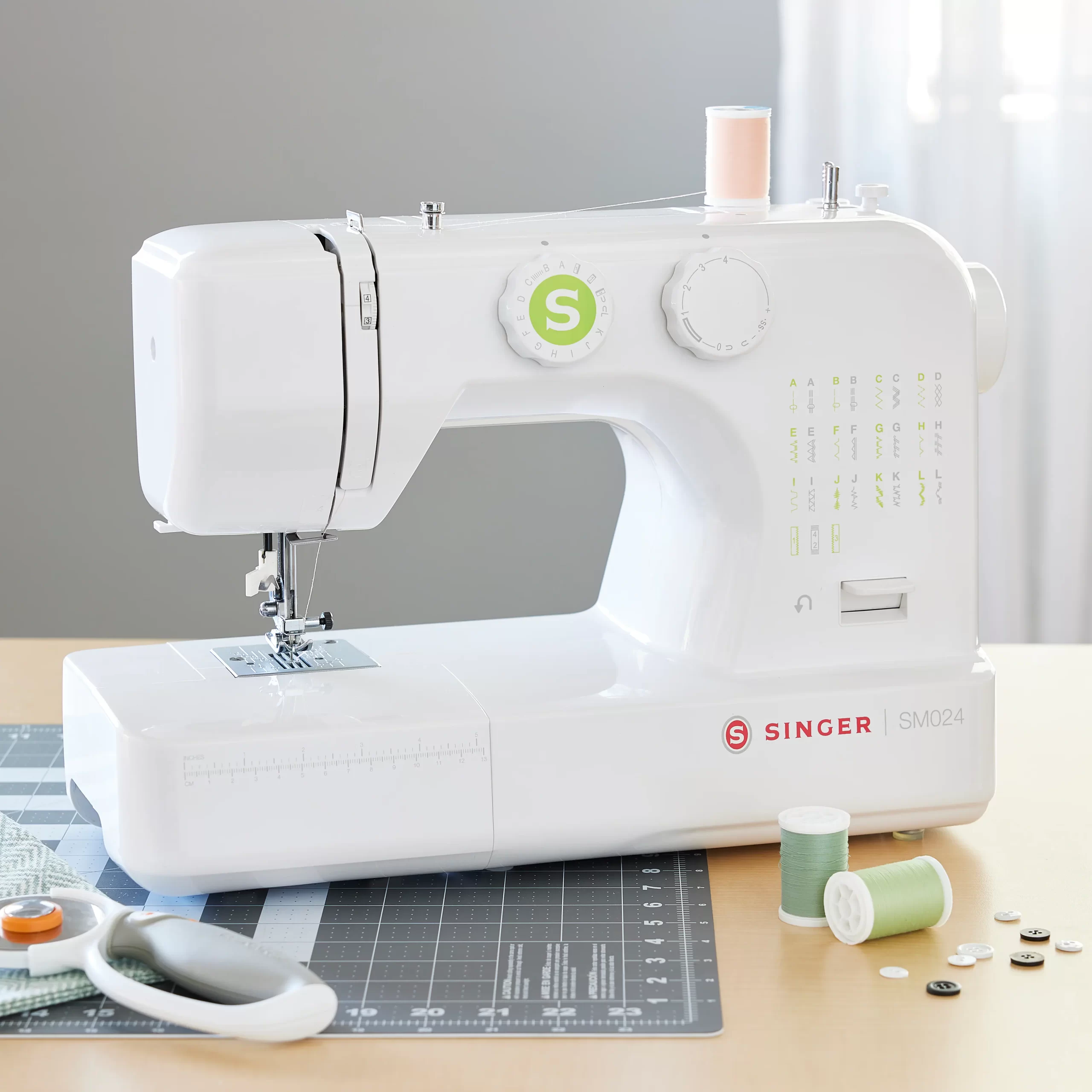 Singer SM024-GN Sewing Machine