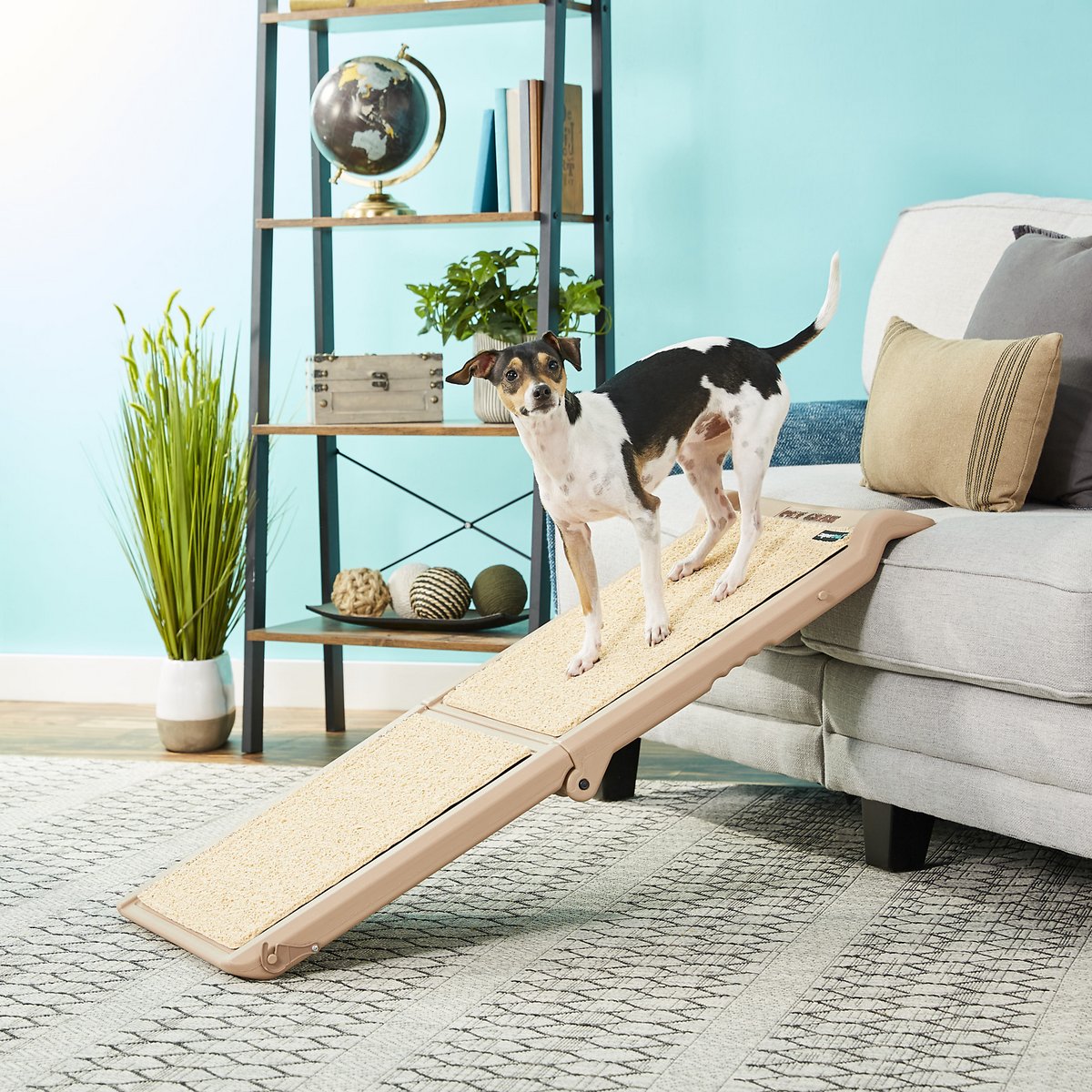 Pet Gear Short Bi-Fold Dog Car Ramp. Tan