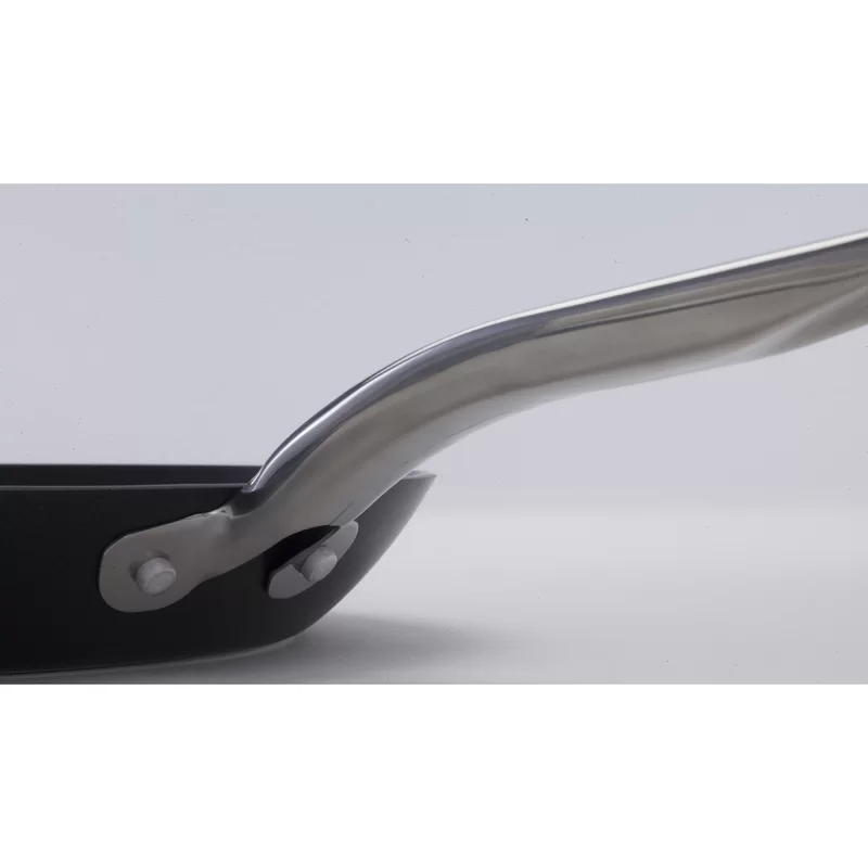 T-Fal C517SA64 Wearever 10 Piece Professional Cookware Set. Multi. Black