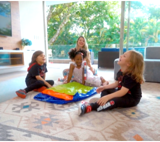 Little Tikes Brand Hoop It Up! Play Center Special Value Pack with 25 Balls. Toy Sports Ball Pit. Ages 3 Years Old and up