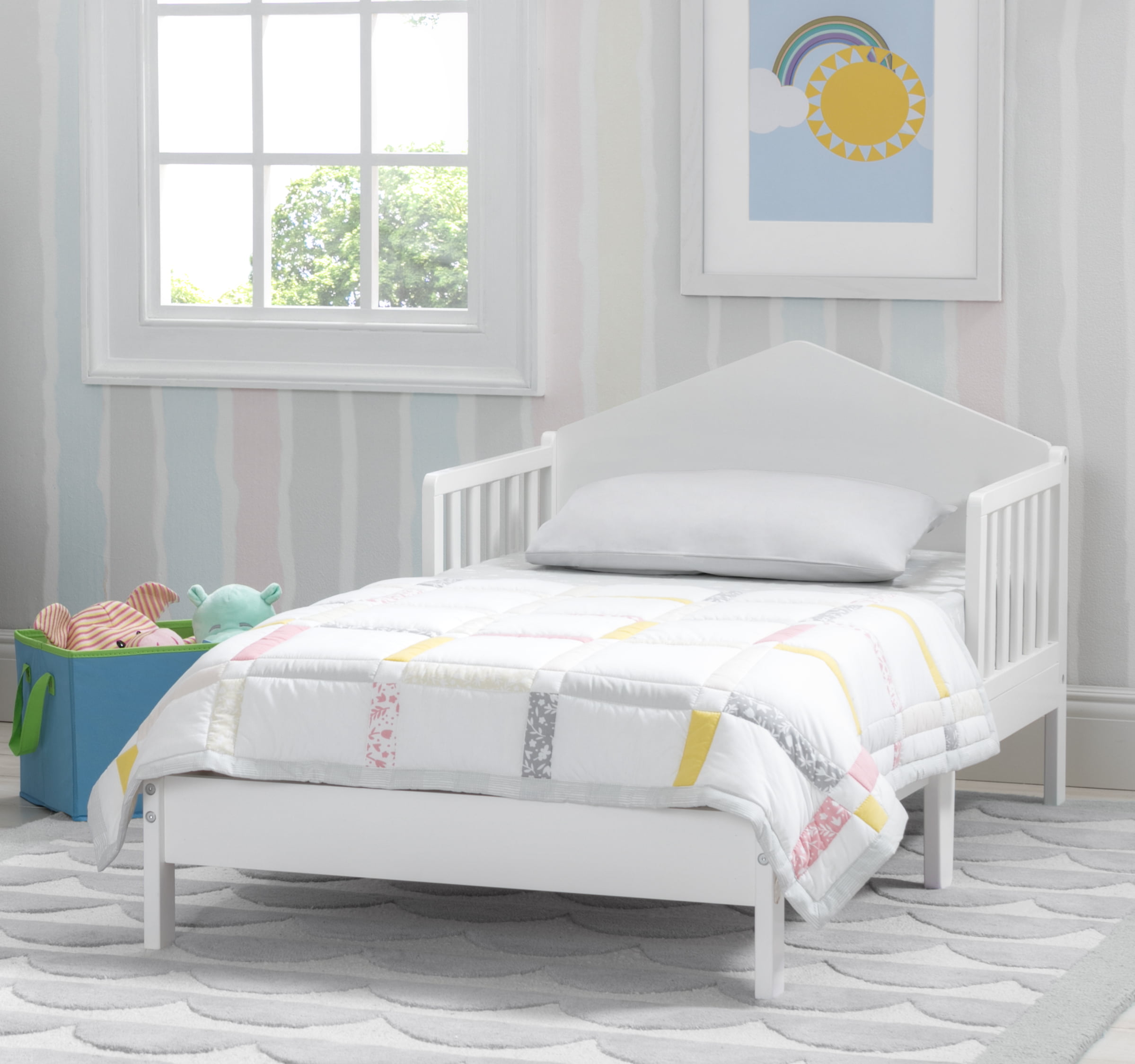 Delta Children Homestead Toddler Bed. Greenguard Gold Certified. Bianca White