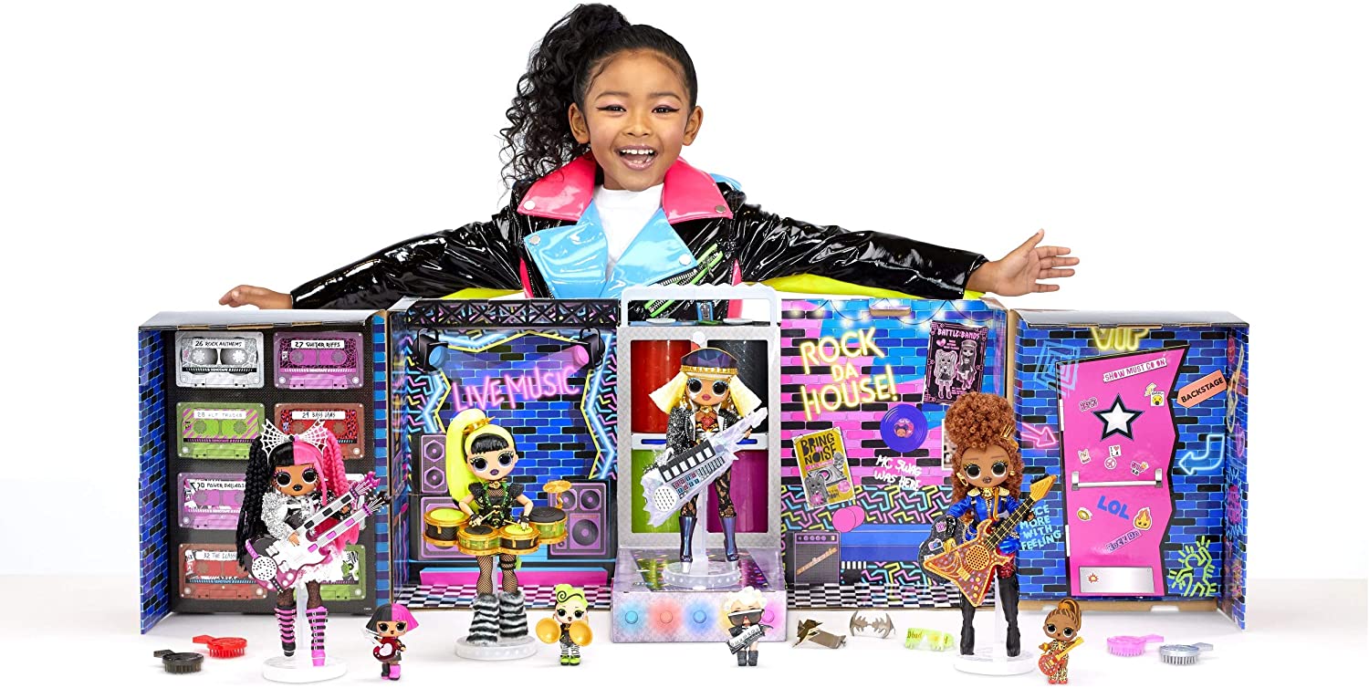 LOL Surprise OMG Remix Super Surprise with 70+ Surprises. 4 Fashion Dolls And 4 Dolls (Sisters)