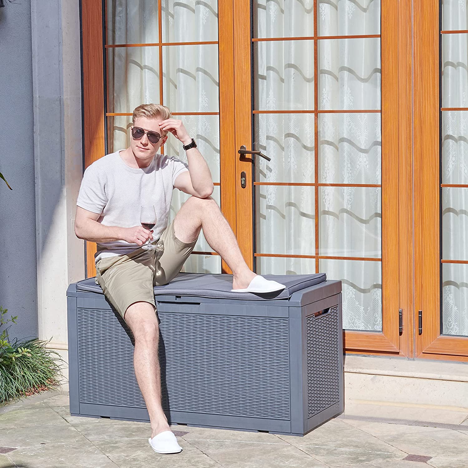 YITAHOME 100 Gallon Large Resin Deck Box Outdoor Storage with Cushion for Patio Furniture. Outdoor Cushions. Garden Tools and Pool Supplies-Waterproof.Lockable (Dark Grey)