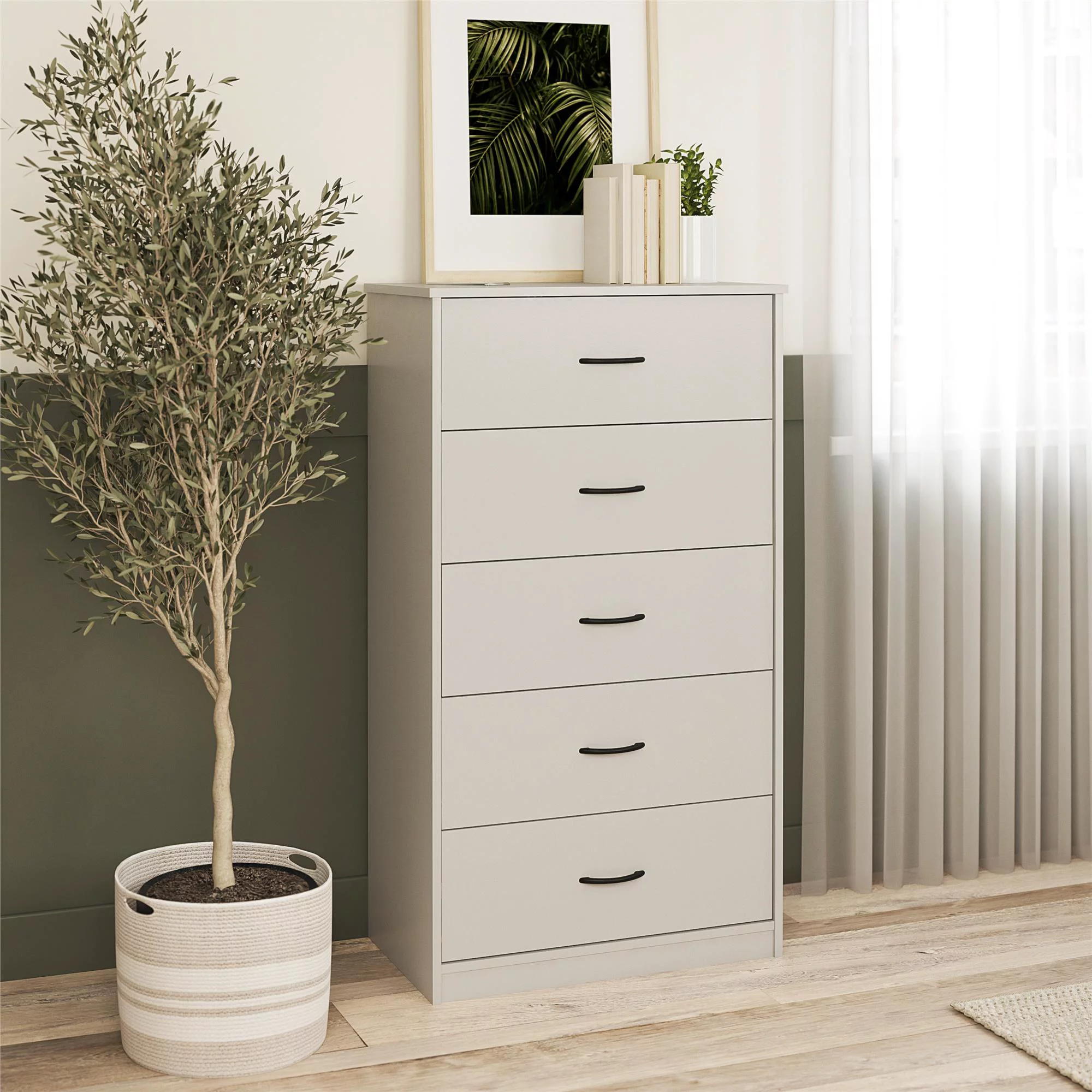 Mainstays Classic 5 Drawer Dresser. Gray