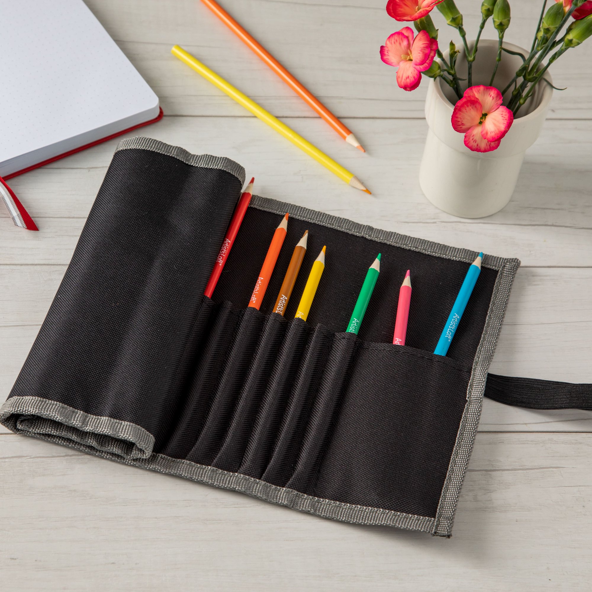 Artist-s Loft 8 Pack: Pencil Storage Roll