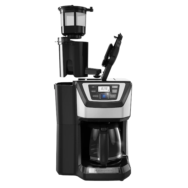BLACK+DECKER 12-Cup Black/Stainless Residential Drip Coffee Maker. CM5000B