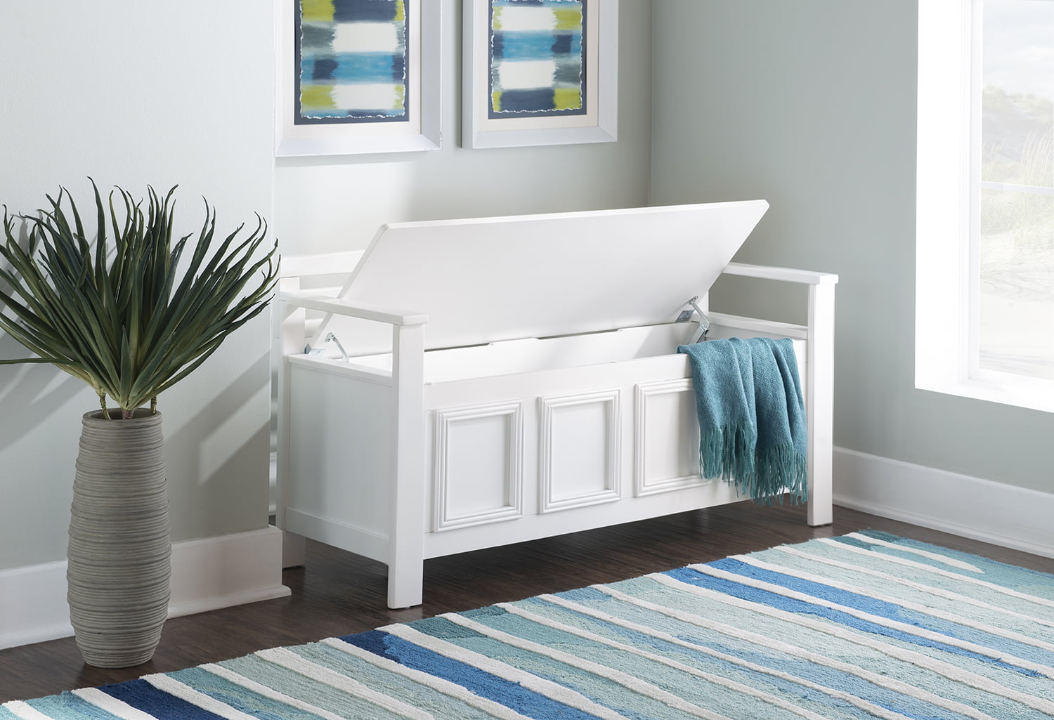 Linon Laredo Storage Bench. White