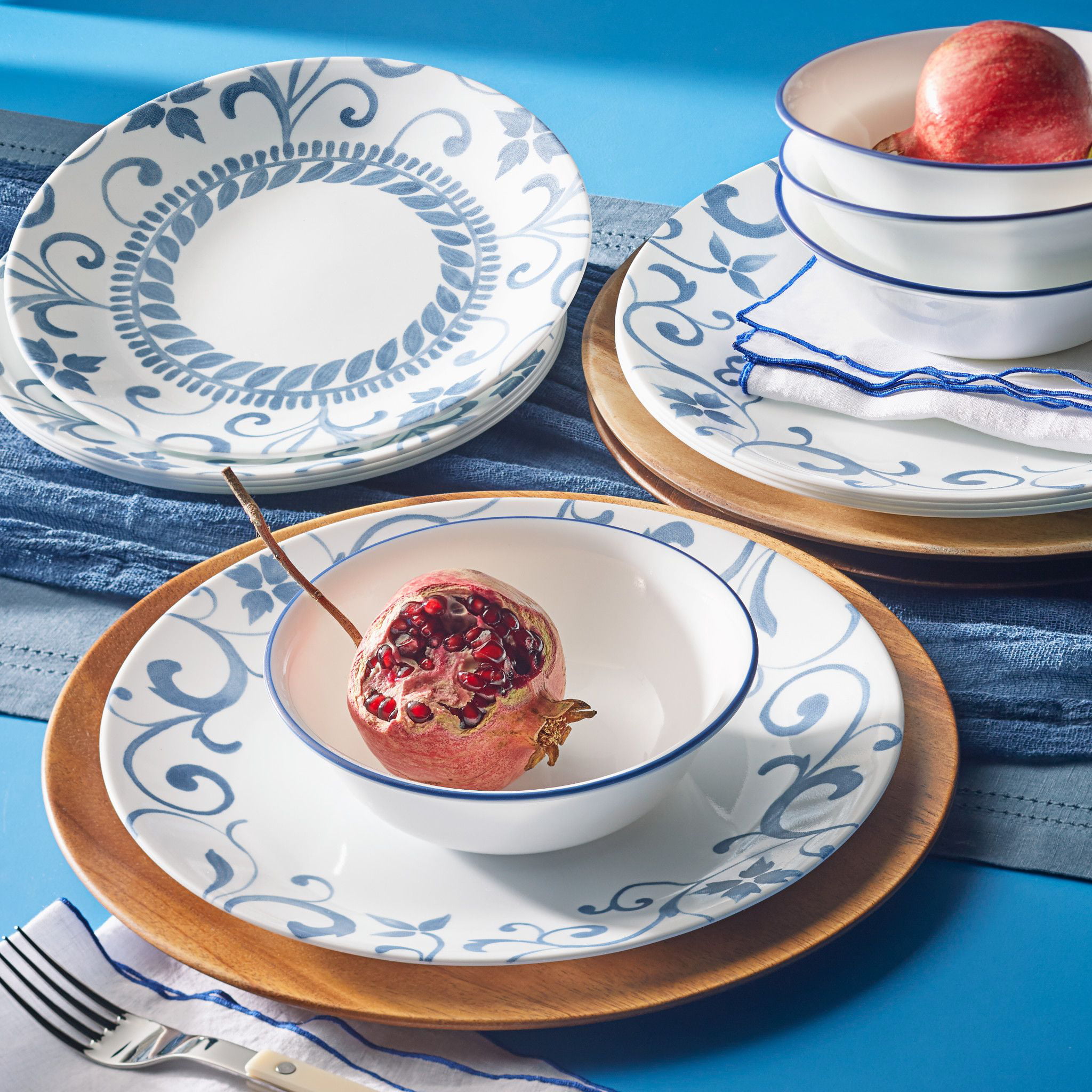 Corelle Artemis 12-piece Dinnerware Set. Service for 4