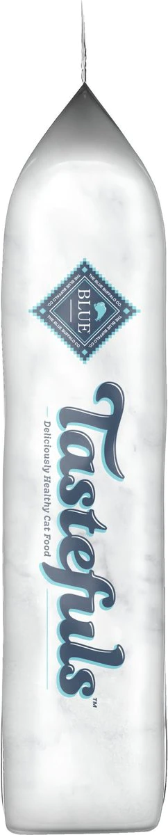 Blue Buffalo Sensitive Stomach Natural Adult Dry Cat Food. Chicken & Brown Rice 15-Lb