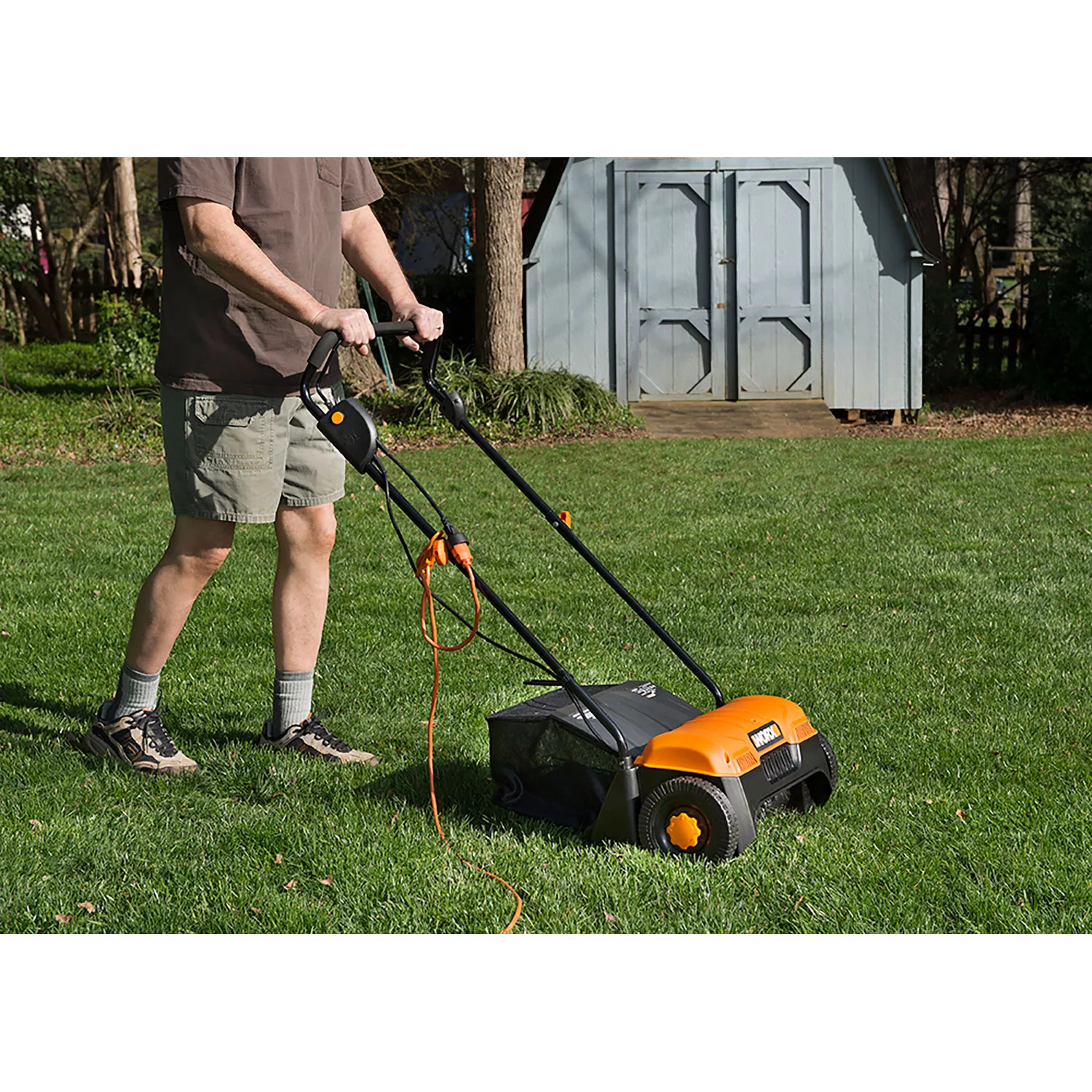 WORX WG850 12 Amp 14 Inch Corded Electric Dethatcher. Black