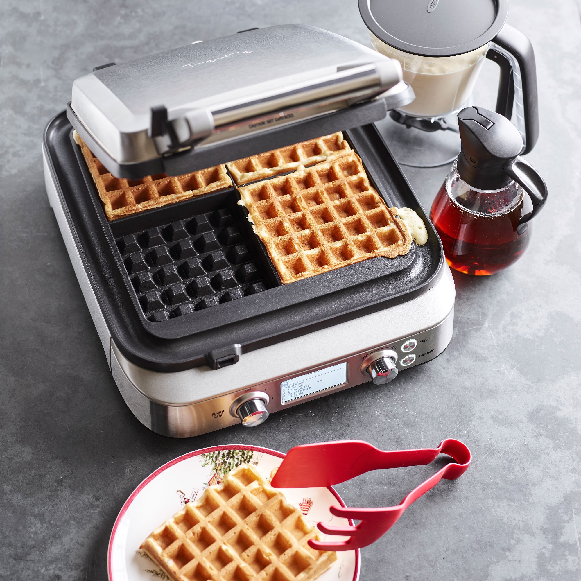 Smart Waffle Maker Pro. 4-Square. BWM640XL