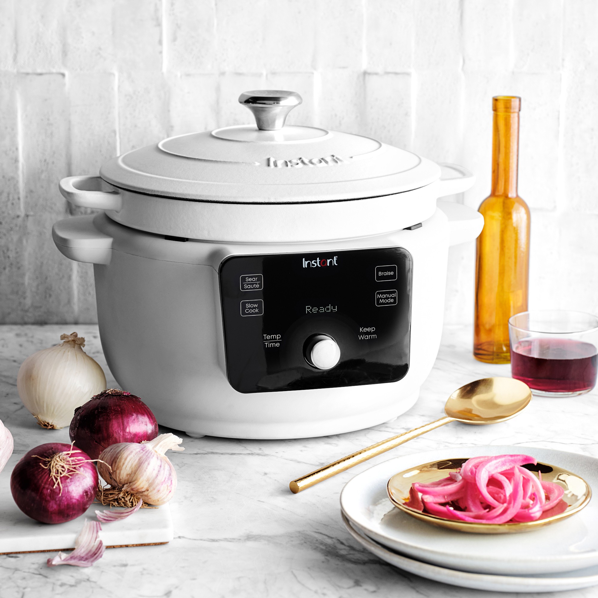 Instant Dutch Oven Slow Cooker. White