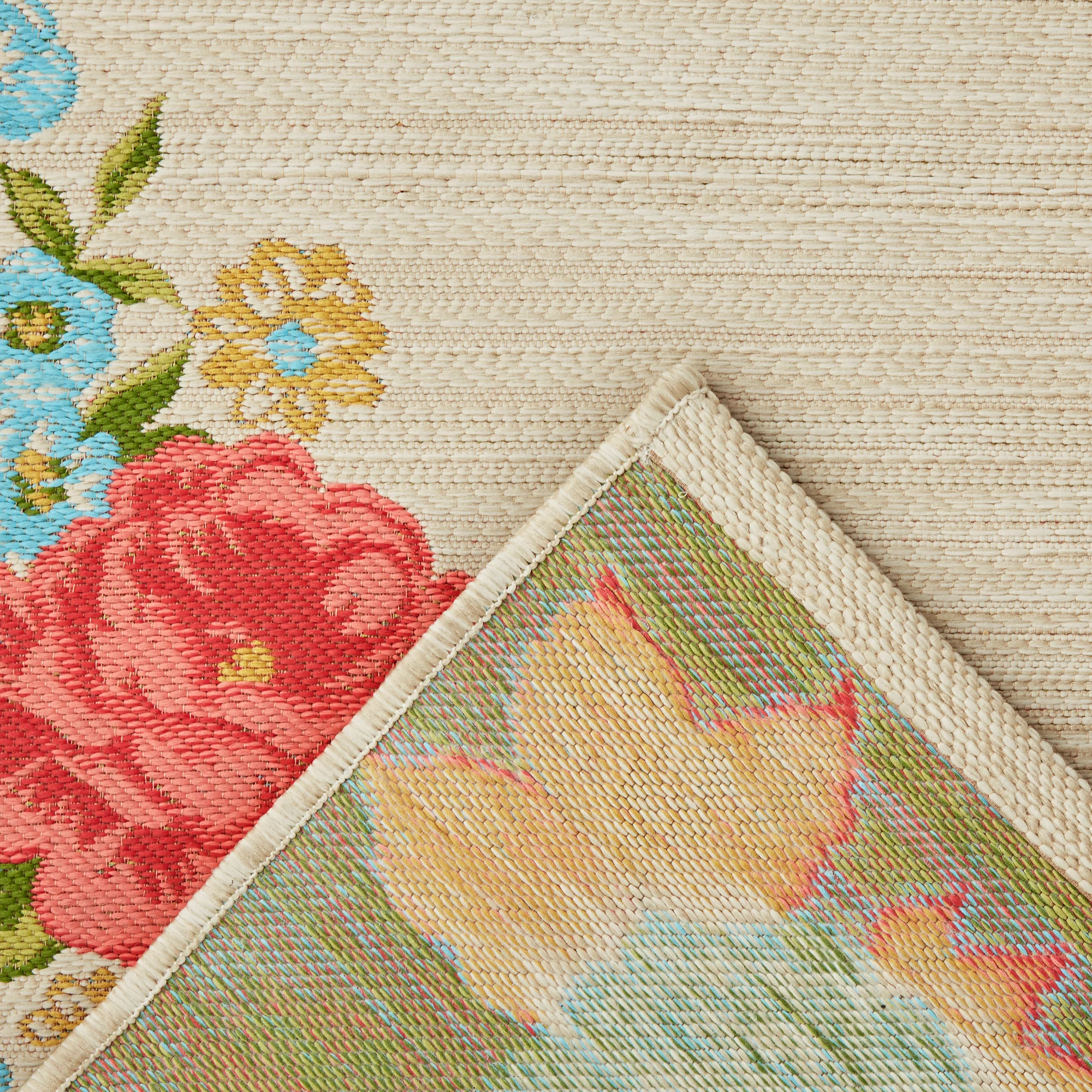 The Pioneer Woman 6′ x 9′ Sweet Rose Outdoor Rug