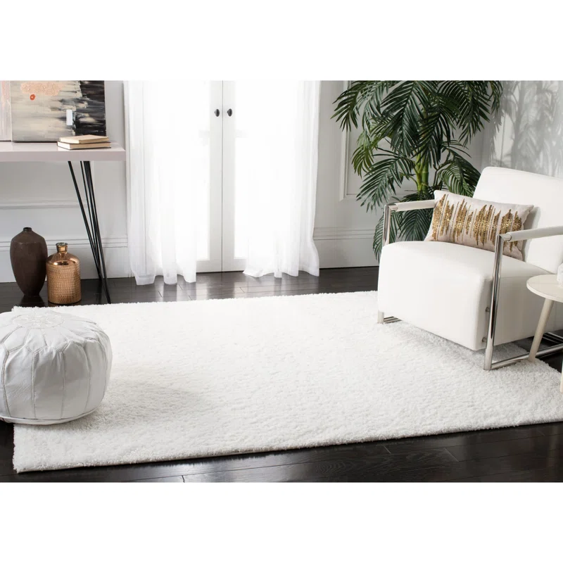 Wade Logan Jiang Machine Woven / Power Loomed Performance White Rug