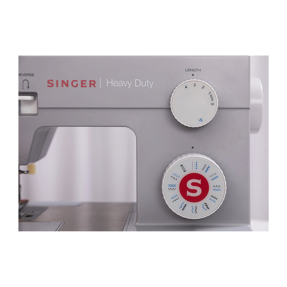 Singer 4423 Sewing Machine. Grey
