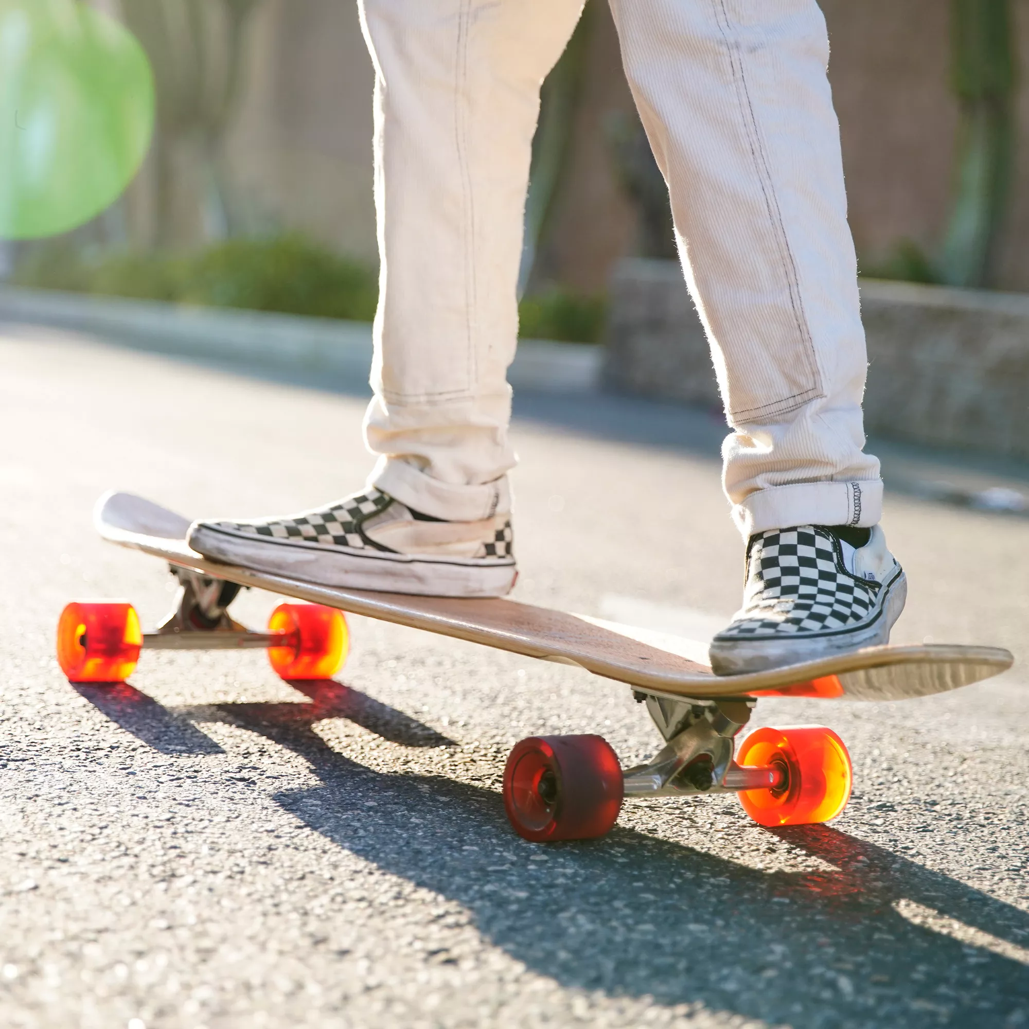 Magneto Kicktail Cruiser Longboard. Red