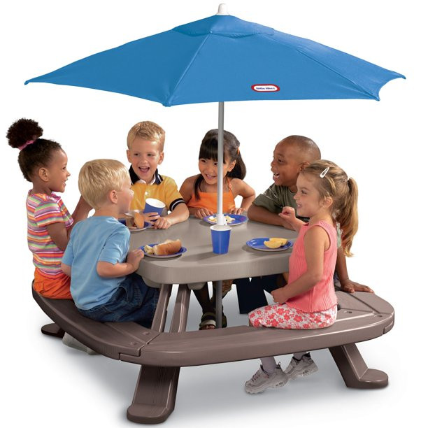 Little Tikes Fold ‘n Store Picnic Table With Market Umbrella