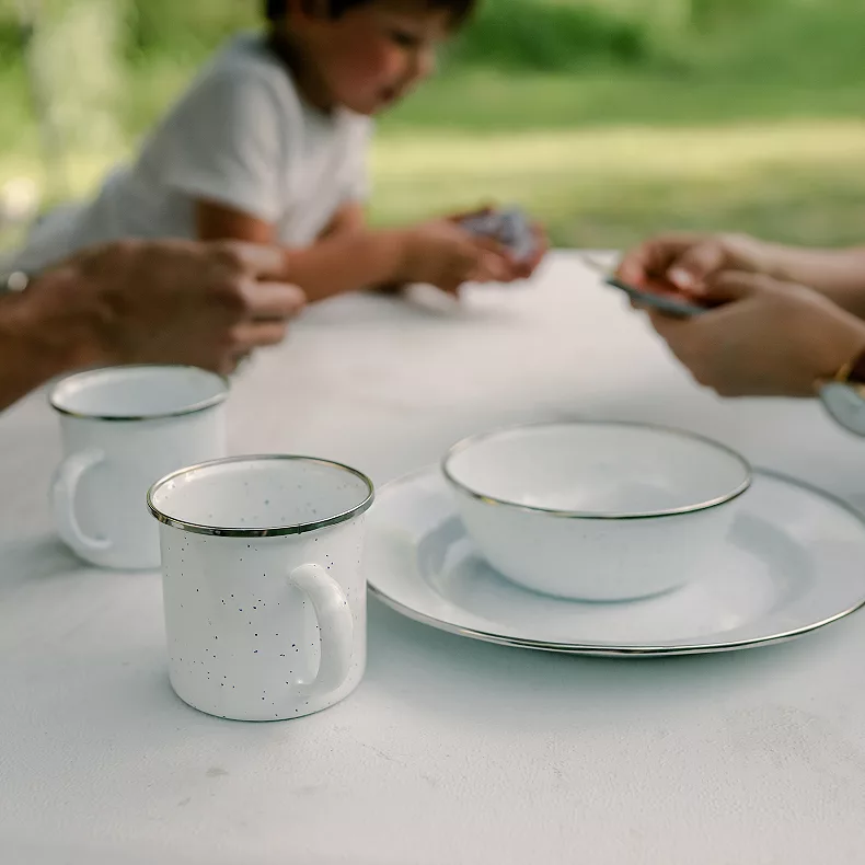 Stansport Deluxe White Enamel Tableware Set (24-Piece)