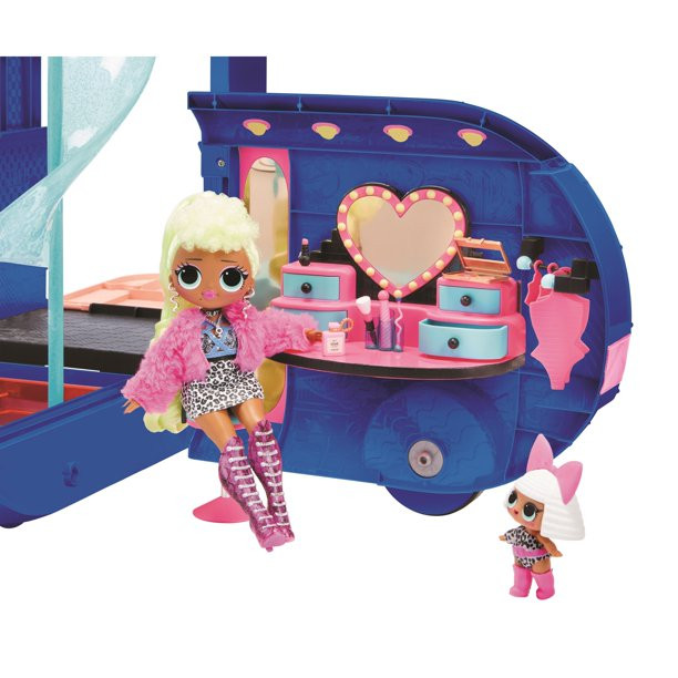 L.O.L. Surprise! 4-in-1 Glamper Doll Playset. 55 Pieces