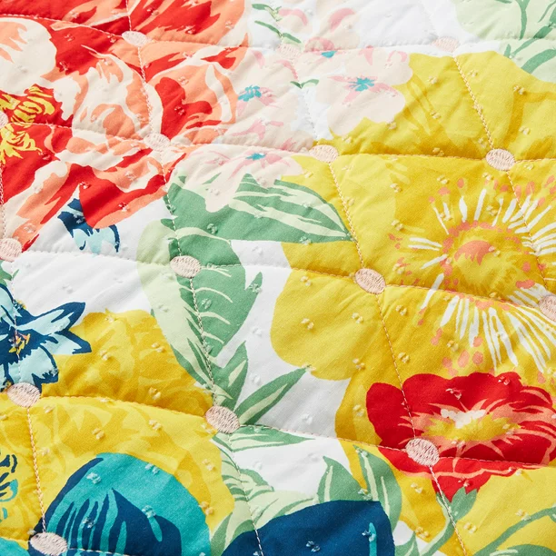 The Pioneer Woman Fancy Flourish 3-Piece Quilt Set. Full/Queen