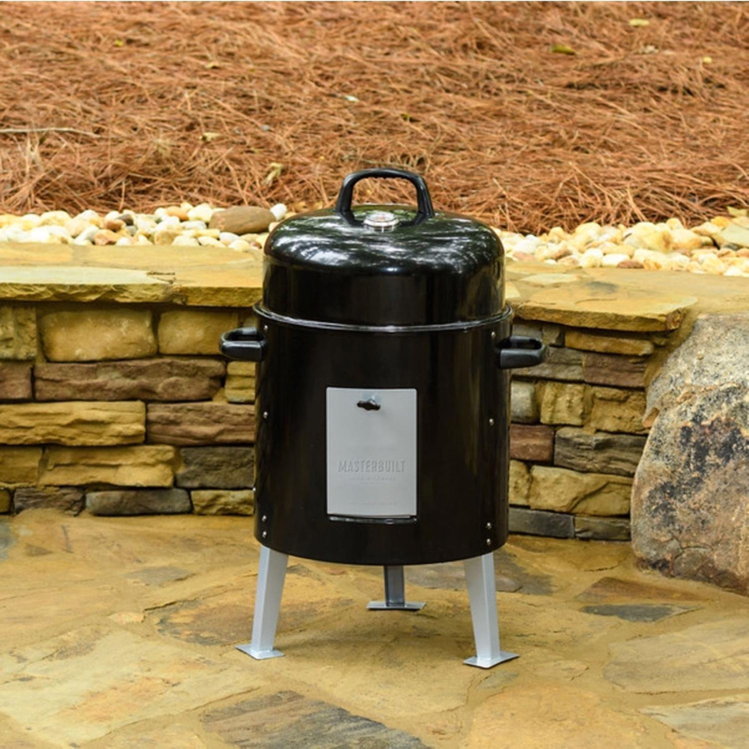Masterbuilt MB25060616 Bullet Portable Charcoal Smoker. 395 sq. in.. Black