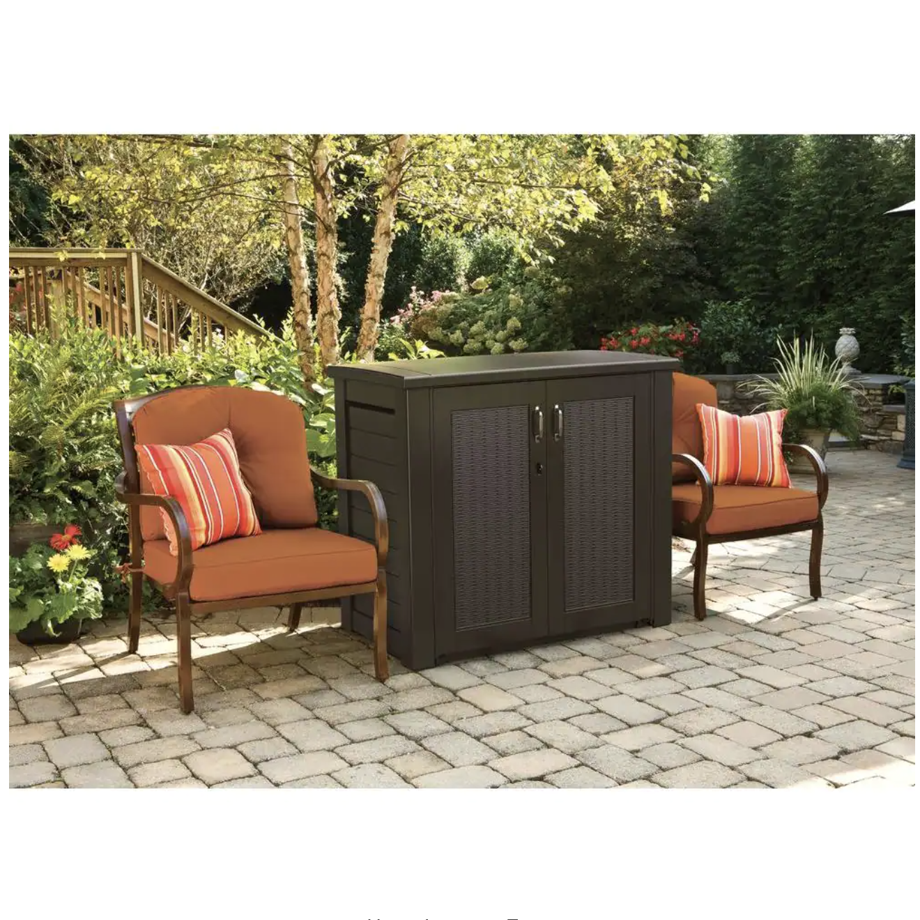 Rubbermaid Bridgeport 123 Gal. Resin Patio Cabinet