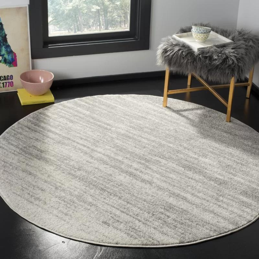 Greyleigh Connie Machine Woven / Power Loomed Performance Rug. Gray. Round 12′