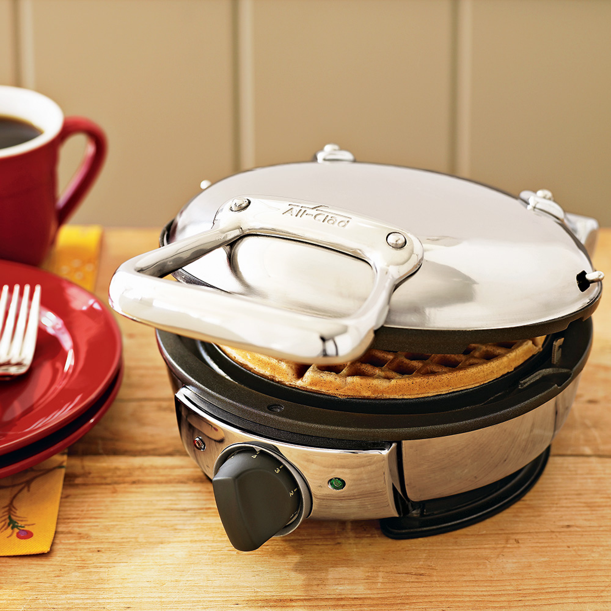 All-Clad Classic Round Waffle Maker