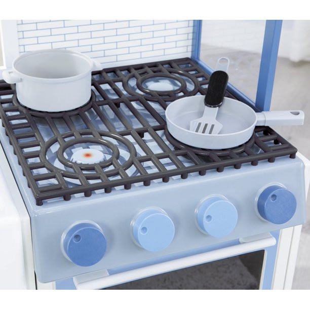 Little Tikes Wood Chef-s Kitchen 21- Piece Wooden Pretend Play Kitchen Toys Playset