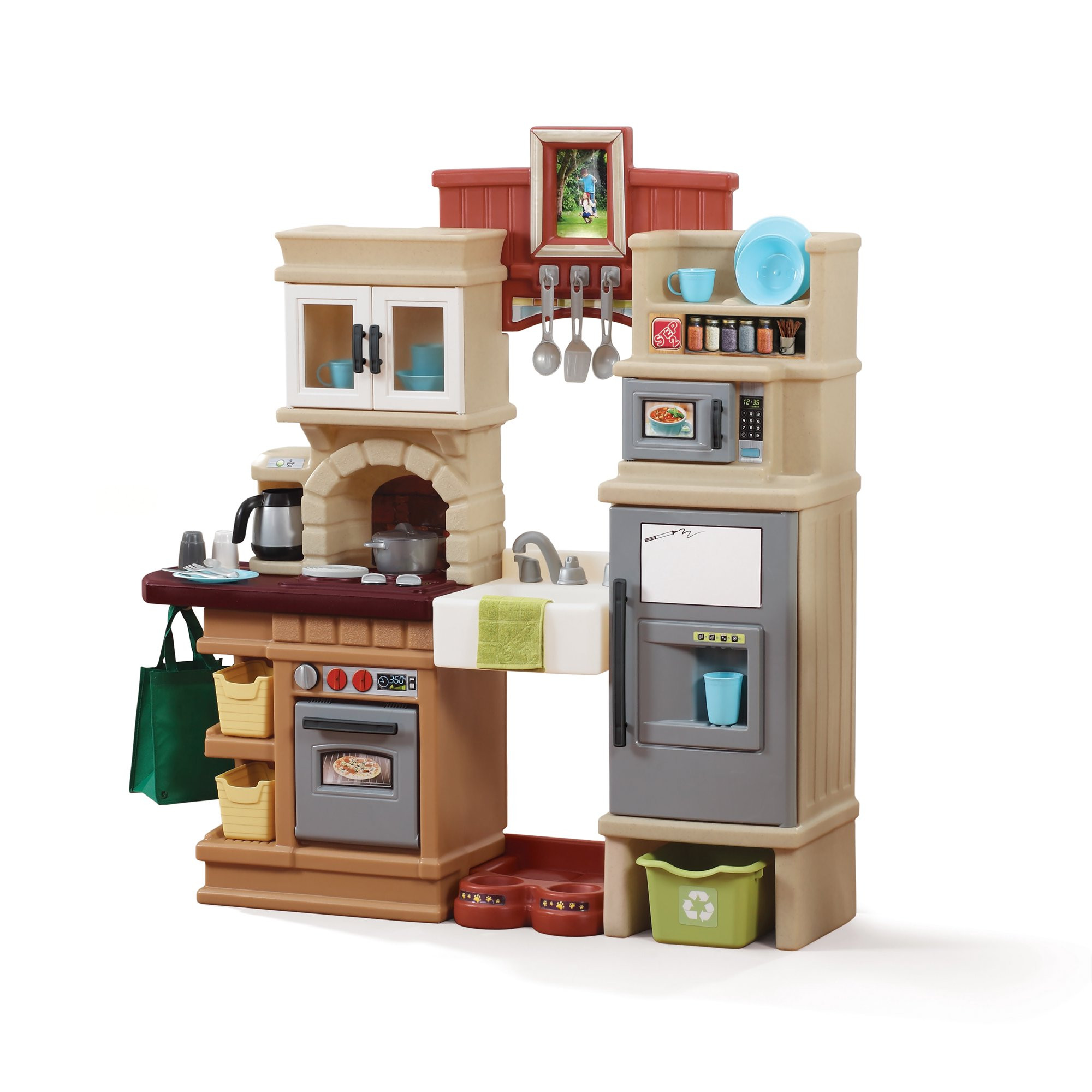 Step2 Heart of the Home Play Kitchen with 41 Piece Accessory Play Set