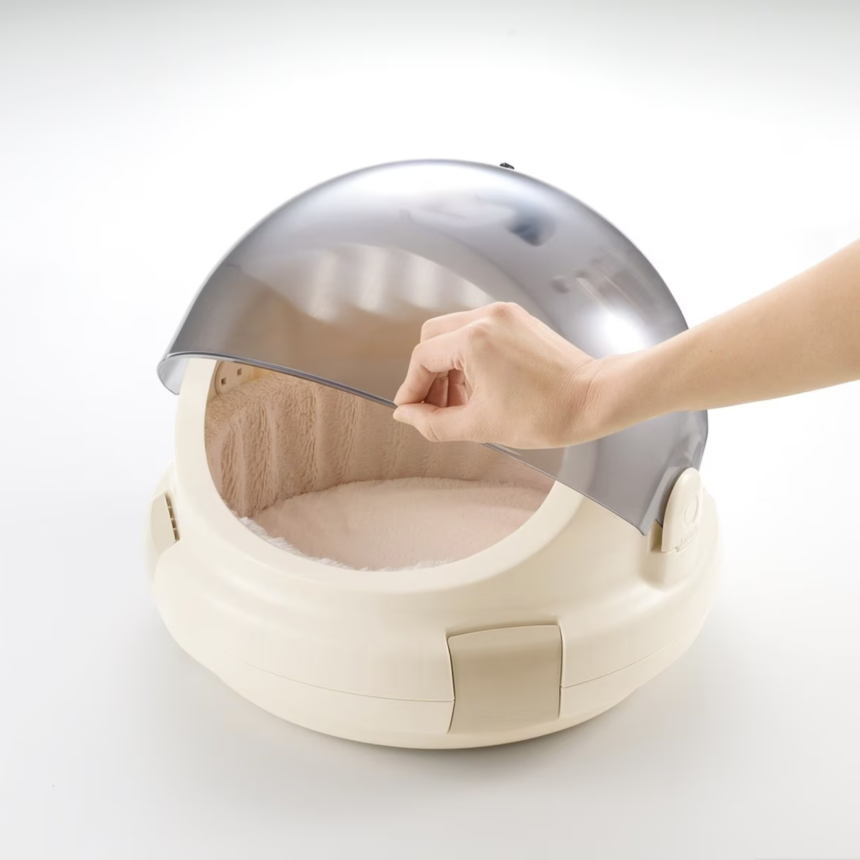 Richell Space Capsule Dog & Cat Carrier & Bed. Beige