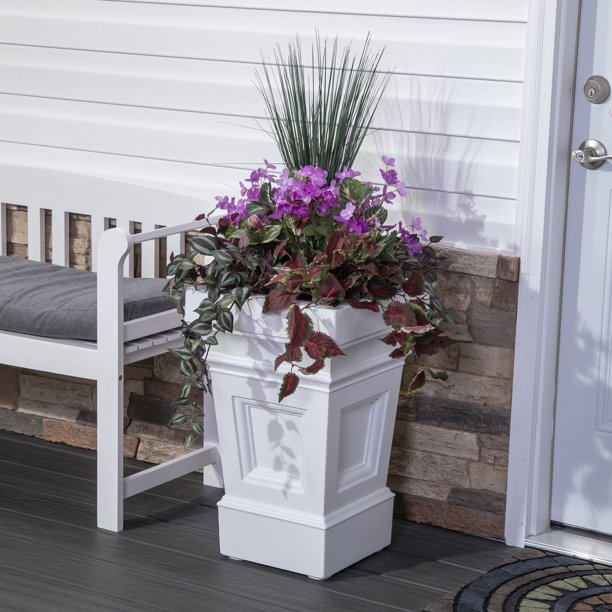 Step2 Atherton Raised White Planter Box. Resin