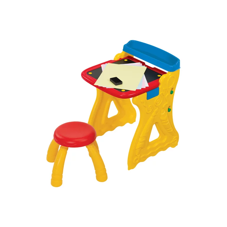 Crayola Play ‘N Fold 2-in-1 Art Studio Easel Desk. Ages 3 Years and up