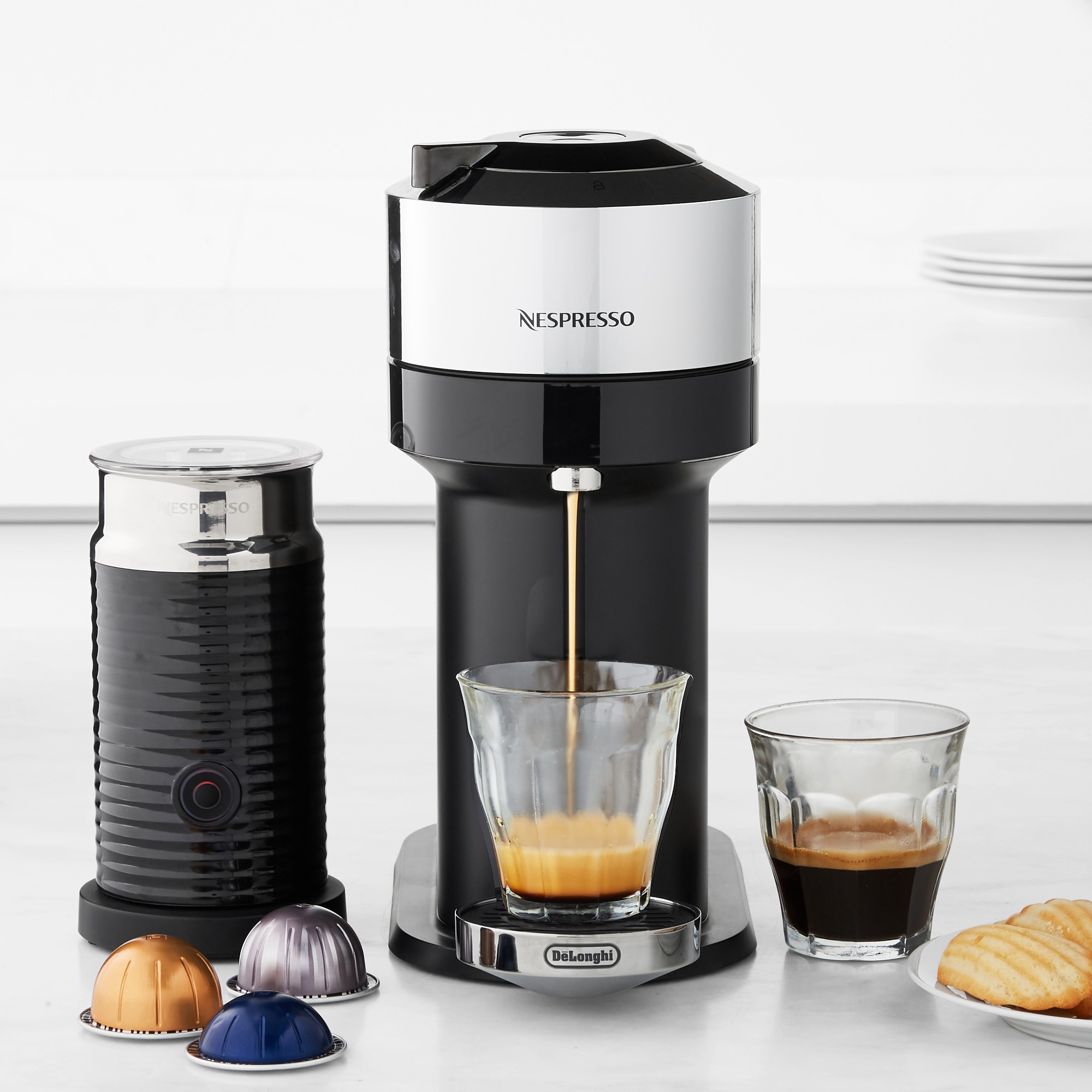 Nespresso Vertuo Next Deluxe with Aeroccino. Black